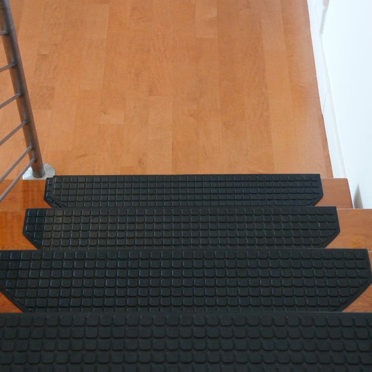 Rubber-Cal 6-Piece Regal Stair Treads Rubber Step Mats, 9.75 By 29.75-Inch, Black - Bed Bath & Beyond - 9644529
