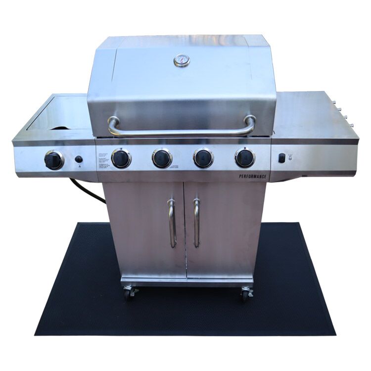 BBQ Mat with Silver Gas Grill on Top