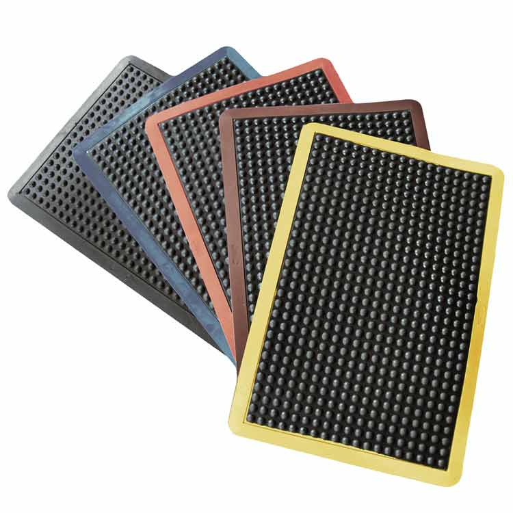 Fanned Black Rubber Bubble Top Mats with Five Different Border Colors Fanned Black Rubber Bubble Top Mats with Five Different Border Colors